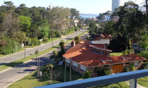Imagen 17 de 30 de Venta De Apartamento En Mansa, Punta Del Este - 2 Dormitorios - Terraza Parrillero