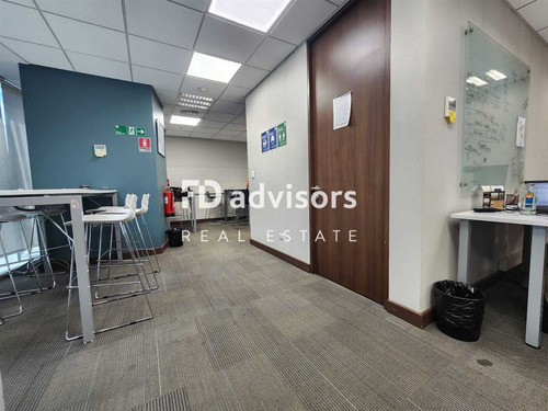 Oficina Con Open Plan 680 M2 Edificio De Las Artes