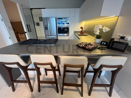 Venta De Apartamento De Lujo Con Financiamiento En Torre Sky Park, Las Mercedes