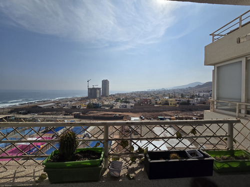 2 Dormitorios, Vista Al Mar Con Estacionamiento