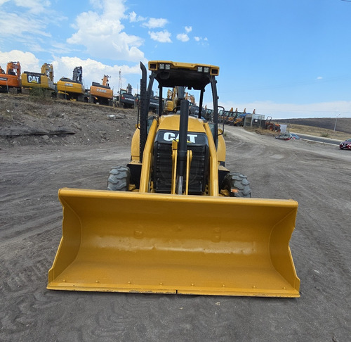 Retroexcavadora Caterpillar 420 F 4x4 Kit Hid 2014