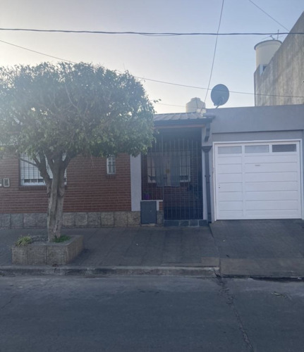 Imagen 1 de 22 de Venta Casa 5 Amb Con Quincho La Tablada