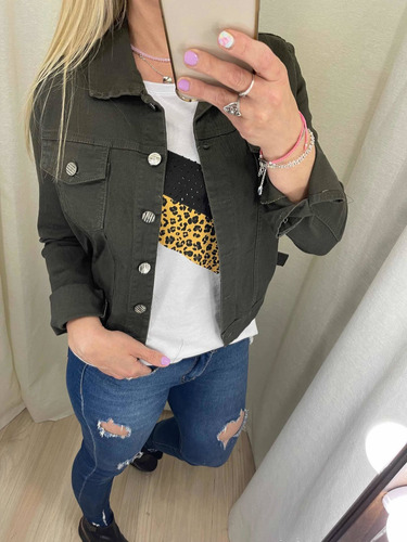 Imagen 6 de 10 de Campera De Jean Blanca Negra Rosa Verde Mujer The Big Shop