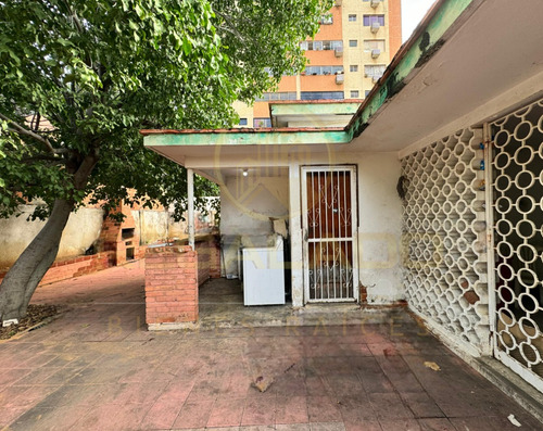 Escv-1614 Zona Centro Casa Comercial Sector Socorro Avenida 16