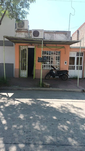 Oportunidad! Local Comercial Mas Llave De Negocio En Bario A