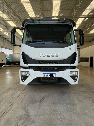 Tector 31-300 Branco 2023 Com Carroceria De Madeira 8x2