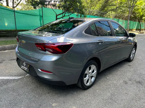 Chevrolet Onix 1.0T Premier Sedan At