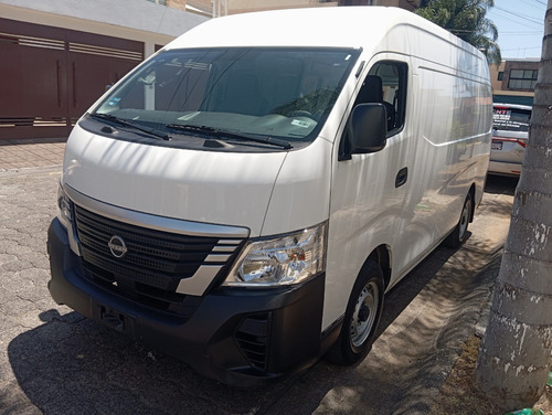 Nissan Urvan 2.5 15 Pas Amplia Aa Mt