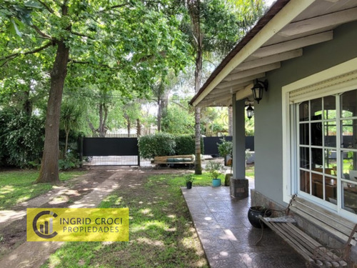 Venta Hermosa Casa Con Dos Lotes Pileta Gas Natural San Bernardo
