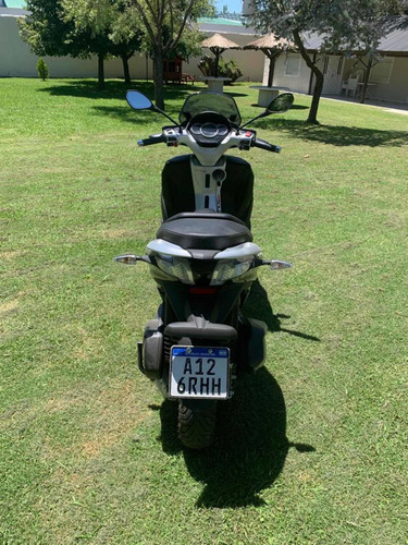 Imagen 4 de 4 de Scooter Piaggio Vespa Yourban Mp3 300 Cc - 3 Ruedas