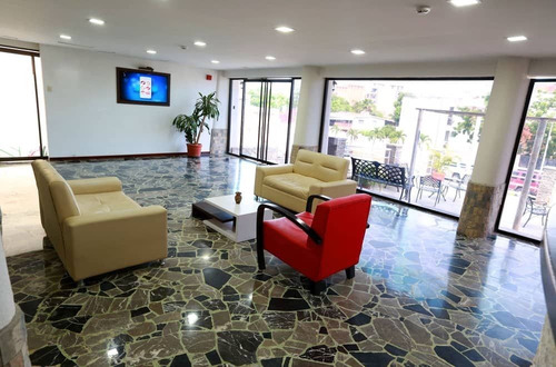 En Venta Hermosa Posada Ubicada En El Litoral Estado La Guaira, En La Bella Urbanización Playa Grande A 5 Min Del Aeropuerto De Maiquetía. Fr
