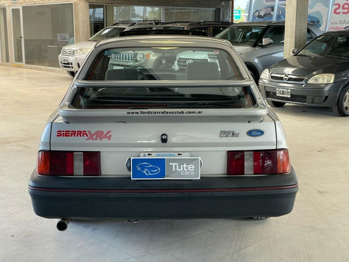 Ford Sierra Coupe 2.3 Xr4 1988 Gris Plata - Tute Cars V.