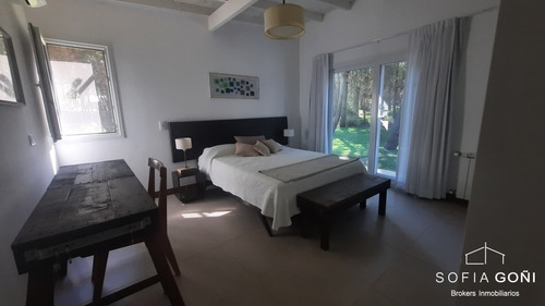Imagen 14 de 19 de Venta - Costa Esmeralda - Muy Buena Casa En Barrio Residencial 1