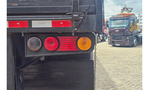 Carreta Randon Graneleiro Ls 12,35m Com Pneus E Cozinha