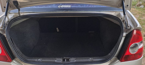 Ford Fiesta Max 1.6 Max Amb