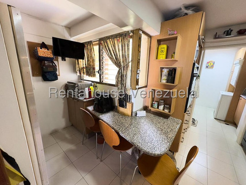 Apartamento Piso Bajo 130 M² 3h, 3b, 2p, Residencias Parque Arboleda En Venta En Los Samanes Calle 13 Caracas