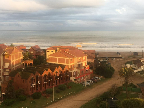 Venta Departamento 3 Amb. Vista Al Mar. 1 Cuadra De La Playa C/cochera