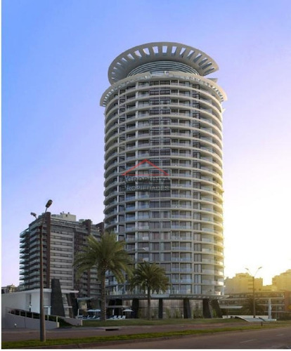 Apartamento En Brava, 1 Dormitorios *- Ref: 2538
