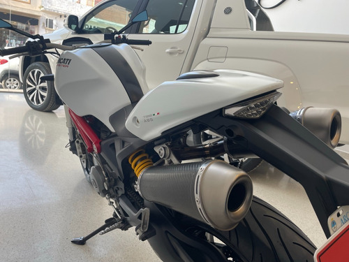 Imagen 13 de 18 de Ducati Monster 796 Abs