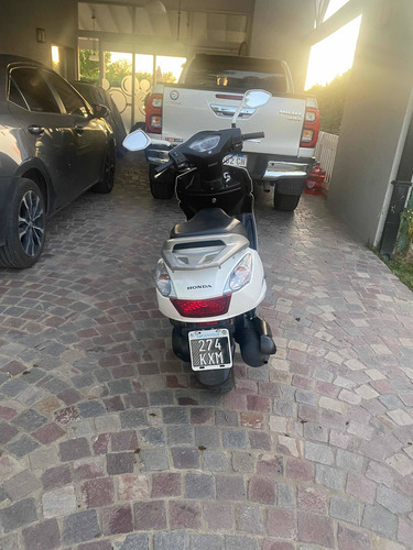 Imagen 3 de 4 de Honda Elite 125