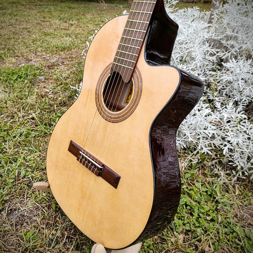 Imagen 10 de 10 de Guitarra Clásica Gracia C/corte Modelo M6