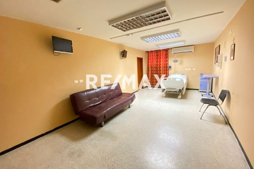 Imagen 13 de 15 de Centro Clinico En Venta Sector Bellas Artes Maracaibo Marisabel Fernandez