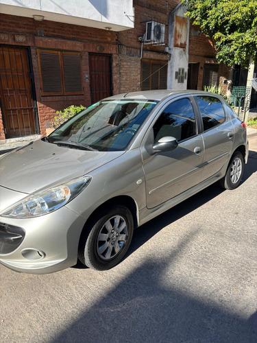Peugeot 207 1.6 Sedan Xt