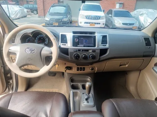 Toyota Fortuner 2.7l 4x2
