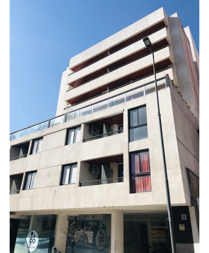 Venta Departamento 1 Dormitorio Con Cochera En Centro