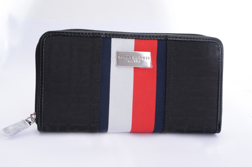 Cartera Tommy Hilfiger® para mujer con cremallera interior y exterior Color: diseño de tela negra, letras de Tommy