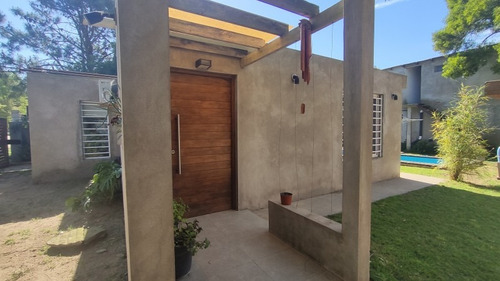 Imagen 3 de 30 de Venta Casa Con 3 Dptos En Zona Golf De Villa Gesell