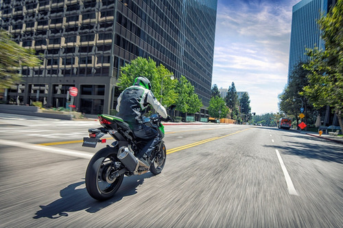Imagen 21 de 24 de Kawasaki Z400 - 18 Cuotas Sin Interés | Mall Don Bosco Motor