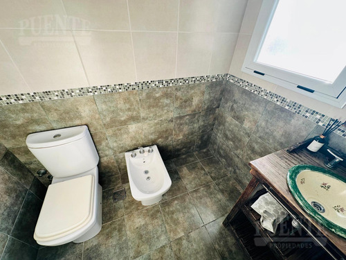 Casa En Barrio Fincas De San Vicente Golf Venta - Alquiler Amueblado