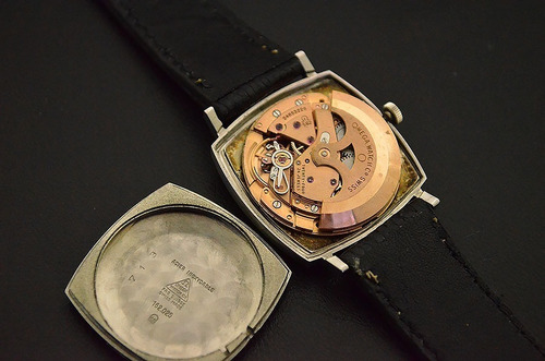 Omega Square Case Automatic - 100% Original - Um Charme