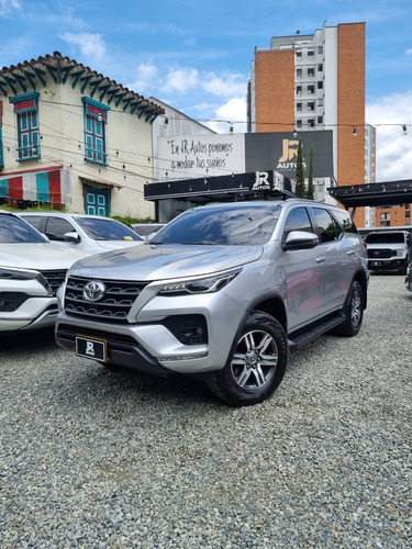 Toyota Fortuner 2.4 Diesel