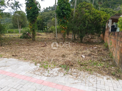 Terreno Bem Localizado Em Itapema - 2576