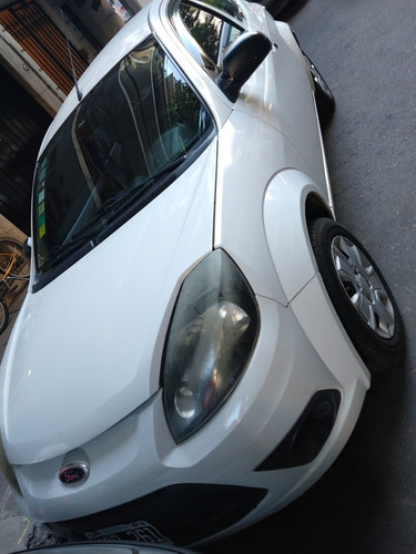Imagen 6 de 7 de Ford Ka 1.6 Fly Viral 95cv 2013