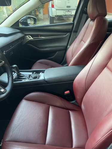 Mazda 3, 2023, Carbón Edition, Turbo 4x4 El Tope De Gama