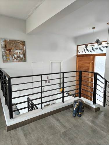 Se Vende Espectacular Casa Mediteranea Aislada