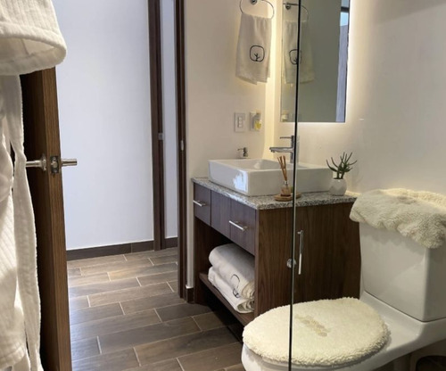 Venta De Residencia En Reseva De Los Jinetes