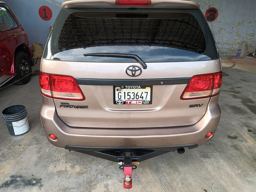 Imagen 11 de 15 de Toyota Fortuner 4x4