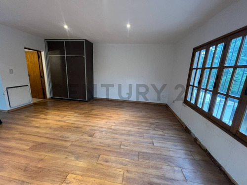 Casa En Venta En Chacras De Coria