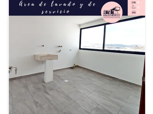 Casa En Venta En Lomas De Angelópolis