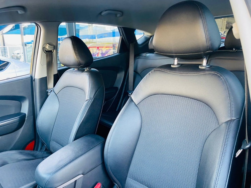 Imagem 11 de 14 de Hyundai Ix35 2.0 Automatica Completa