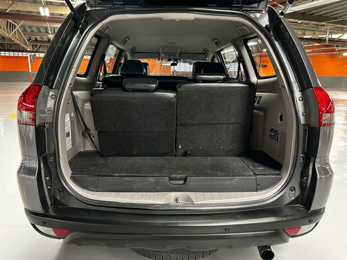 Mitsubishi Pajero 3.2 HPE 4X4 7 LUGARES 16V TURBO INTERCOOLER DIESEL 4P AUTOMÁTICO