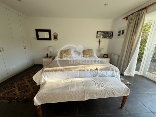 Casa En Venta De 5 Dorm. En Santo Domingo