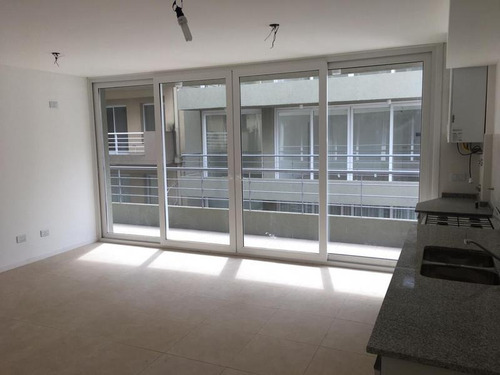 Peron 1500 Depto. 2 Amb Con Balcon 50.21mts Apto Profesional, Coch. Optativa