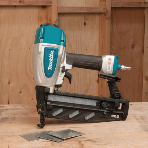 Clavadora Neumatica 1 - 2 1/2 Cap 100 Pzas Af601 Makita