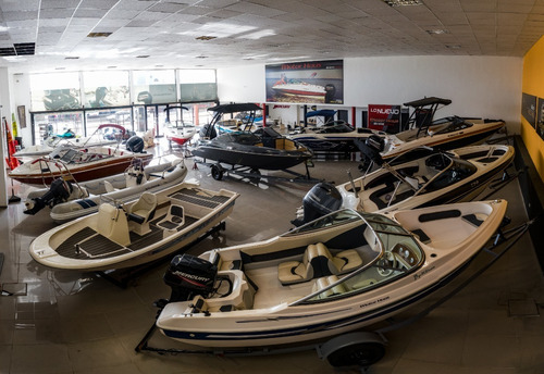 Bermuda Caribbean Open + Evinrude 150 + Trailer