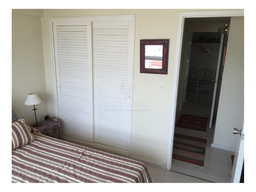 Apartamento En Venta De 3 Dormitorios Y Dependencia En Punta Del Este